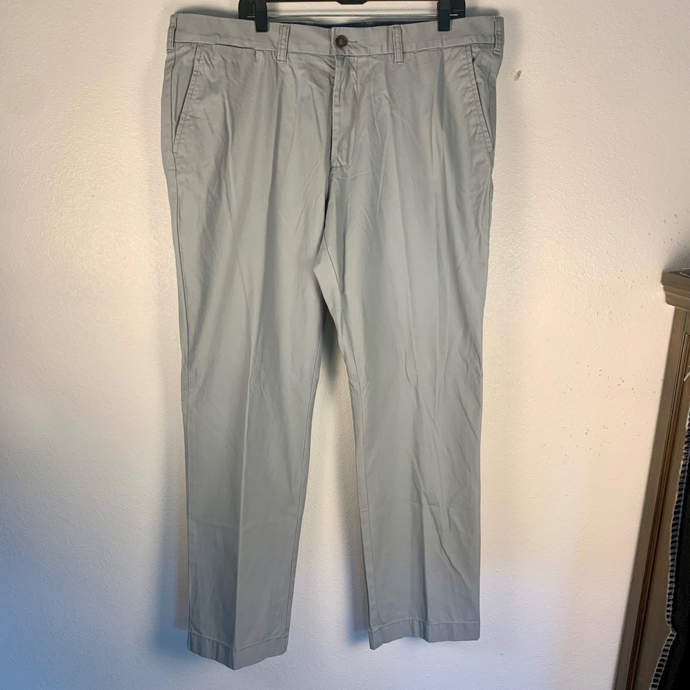 Tommy Hilfiger Tailored Fit Khaki Chino Pants Mens 40x32 Beige Cotton Flat Front